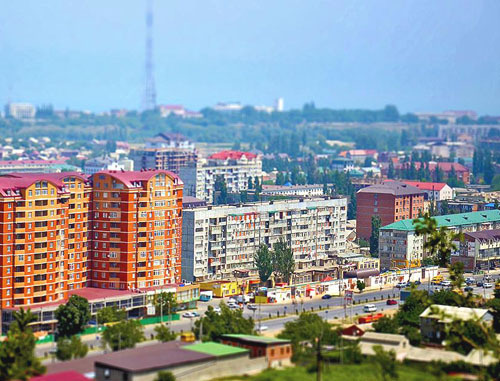 Проспект Акушинского в Махачкале, Дагестан. Фото: Эльдар Расулов, Сергей Мартьянов, http://www.odnoselchane.ru/