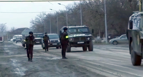 Спецоперацию по поиску вооруженного боевика в Курчалоевском районе  Чечни. Фото Стоп-кадр видео с личной страницы в инстаграм Р. Кадырова. https://www.instagram.com/kadyrov_95/