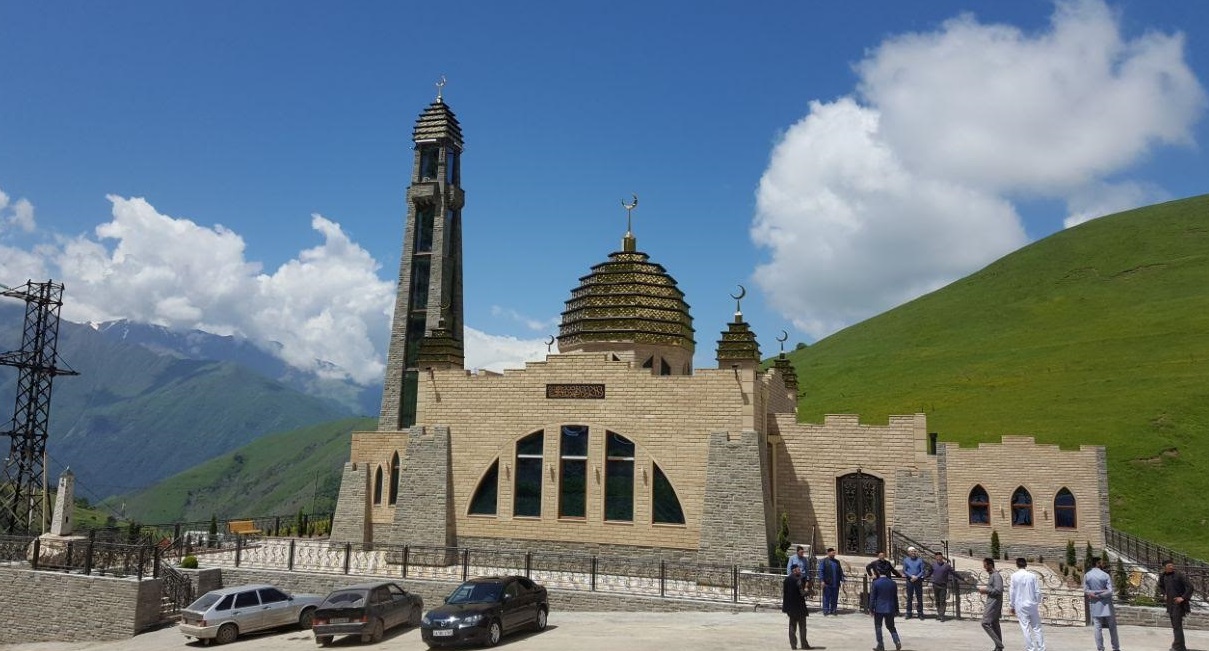 Мечеть в Гули. Фото Рашида Цурова, архитектора мечети.