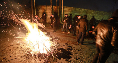 Протестные выступления в посёлке Нардаран. 26 ноября 2015 г. Фото Азиза Каримова для "Кавказского узла"