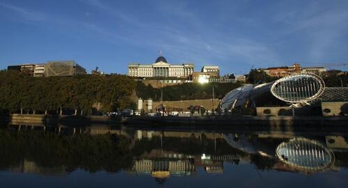 Тбилиси. Фото: REUTERS/David Mdzinarishvili 