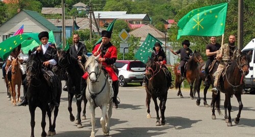 Участники конного пробега в Сочи, фото предоставил Сальбий Гербо