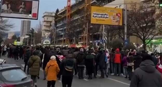 Акция протеста в Тбилиси. 13 декабря 2024 г. Скриншот видео https://t.me/Tbilisi_life