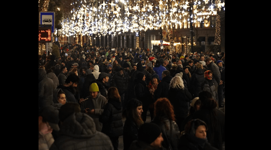 Участники акции протеста 06.01.25, скриншот фото Publika (деятельность компании Meta, владеющей  Facebook, запрещена в России), https://www.facebook.com/photo/?fbid=1341402717259275&set=pcb.1341399360592944