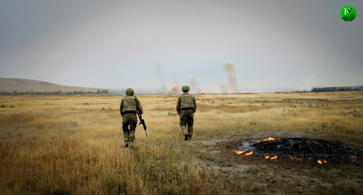 Военные в поле. Иллюстрация создана «Кавказским узлом» с помощью ИИ в программе Photoshop