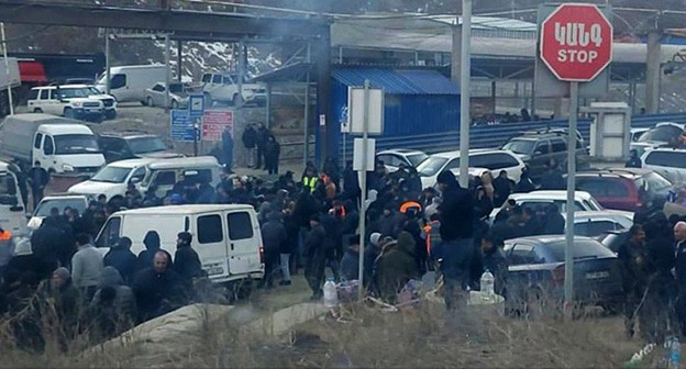 Акция протеста сотрудников Зангезурского комбината. 1 февраля 2025 г. Фото: https://armeniatoday.news/economica/844435/