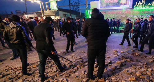 Протестные выступления в поселке Нардаран. 26 ноября 2016 г. Фото Азиза Каримова для "Кавказского узла"